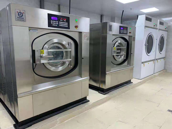 學(xué)校洗衣房設(shè)備的全自動(dòng)洗脫機(jī)怎么使用？